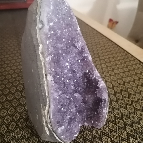 Gorgeous AMETHYST CATHEDRAL ✨3.4lbs with amazing banding and colouring! Video! - Picture 9 of 17